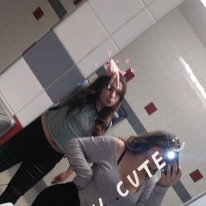 Meet your Posher, Vanessa